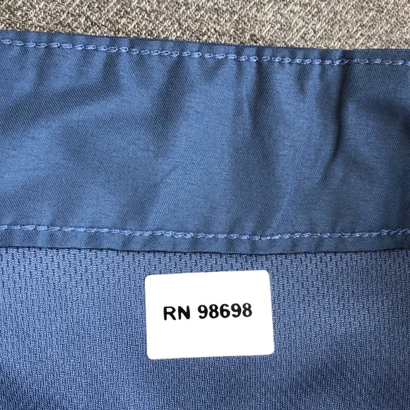 Brand new! - IZOD GOLF Straight Flat Front Golf Shorts w/ Stretch - Picture 4 of 8